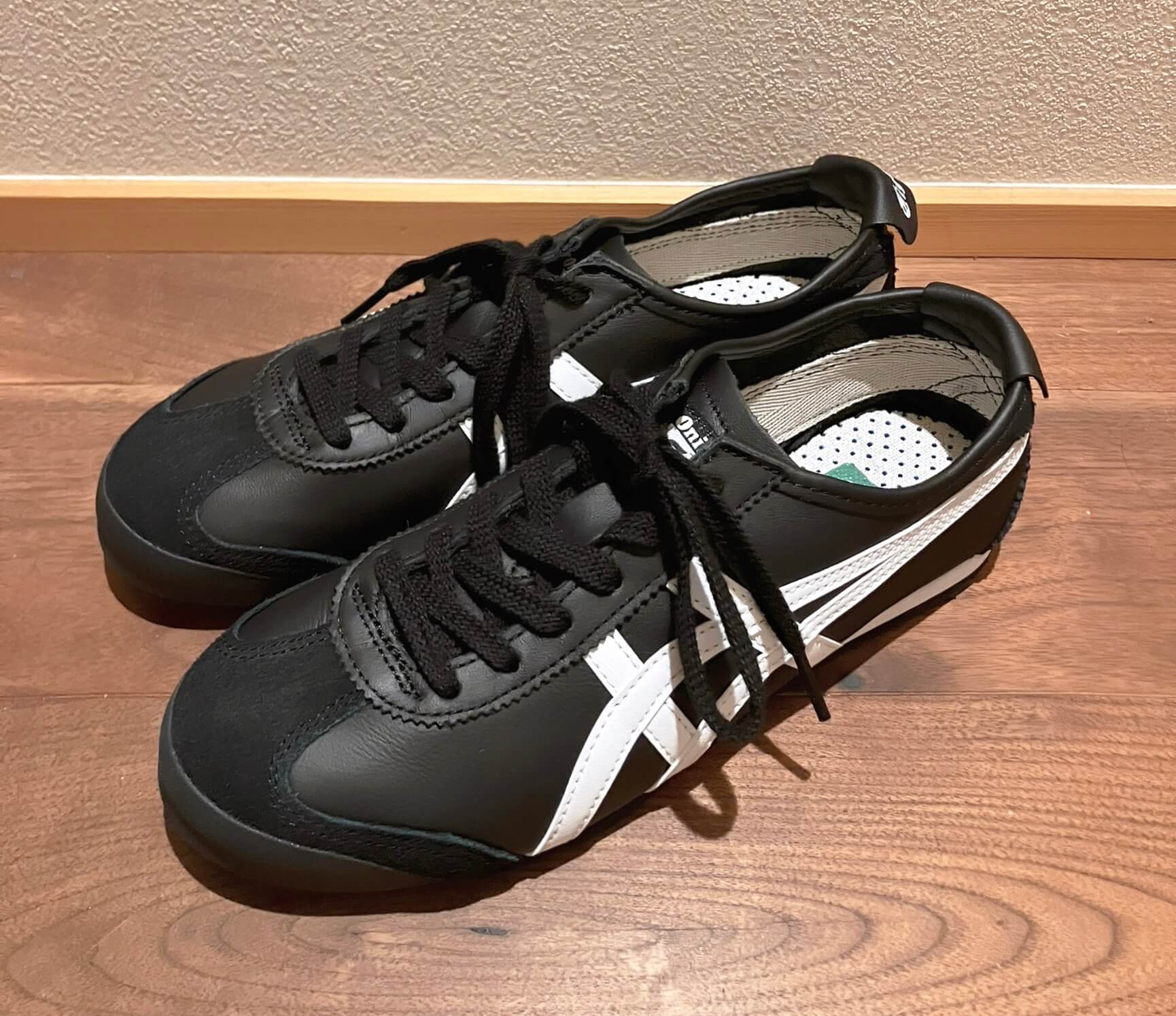 シンプルでスタイリッシュなメキシコ66